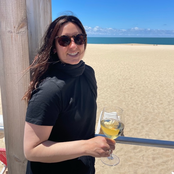 Meet your Posher, Caitlin - Picture 1 of 1